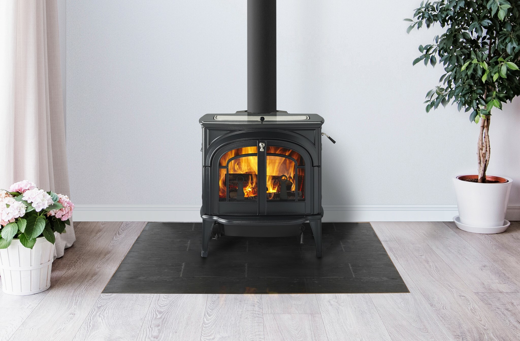 Vermont Castings: Dauntless FlexBurn Wood Stove — primary view