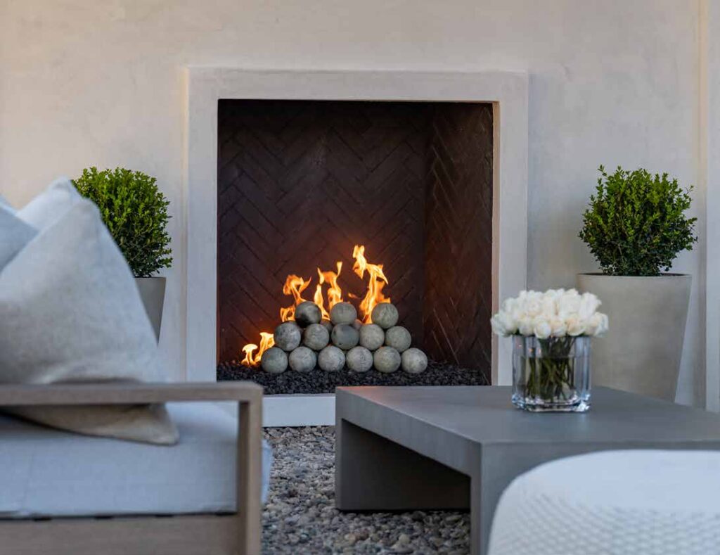 Grand Canyon: Indoor/Outdoor Glass Burner - NG - 18in