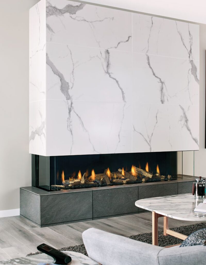 Regency: 72-Inch San Francisco Bay 3-Sided/Corner Fireplace (Power Vent)