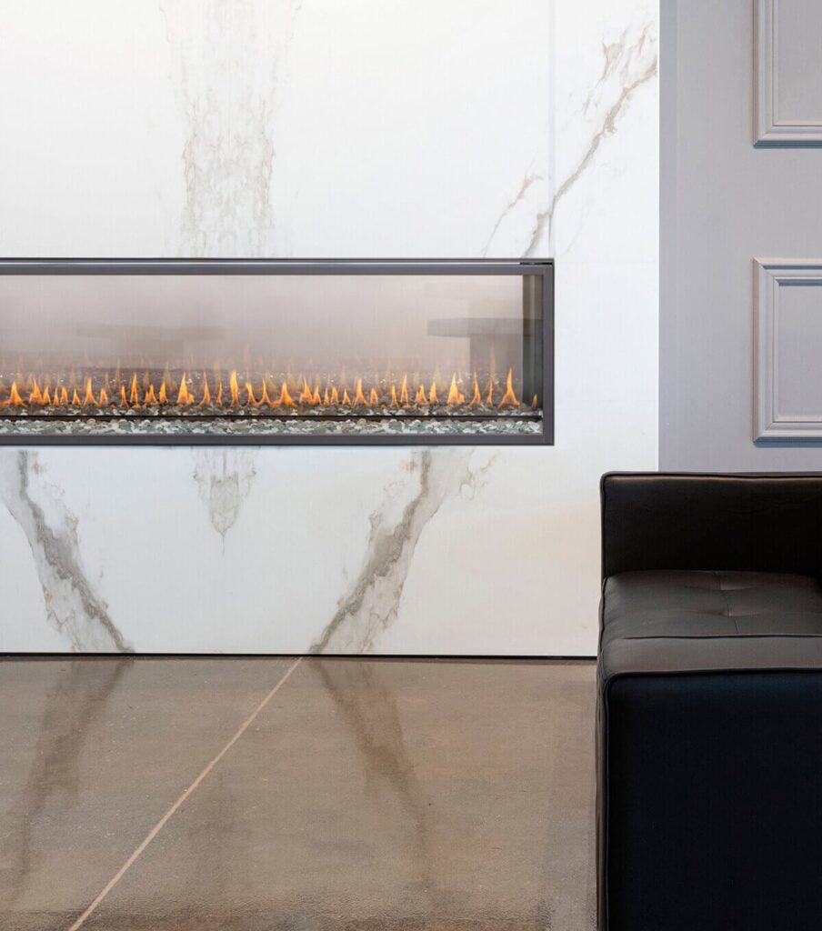 Montigo: Exemplar R620 Luxury See-Through